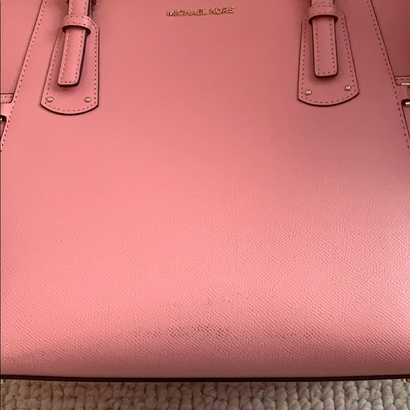 NWT Michael Kors VOYAGER EW Tote 👜 Carnation - Picture 9 of 9